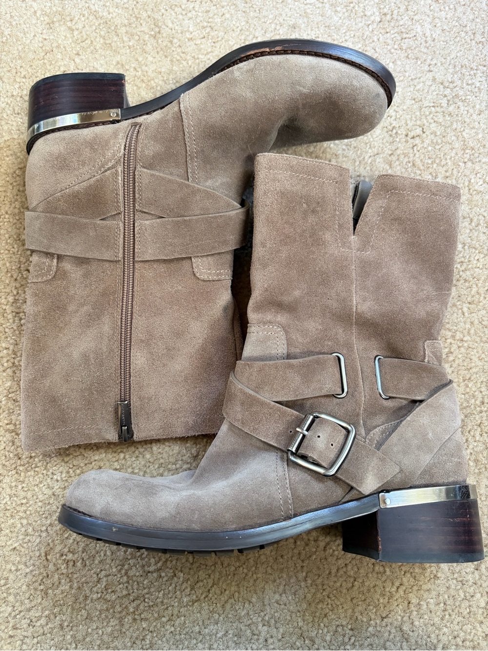 Vince Camuto Wethima size 9 taupe suede boots